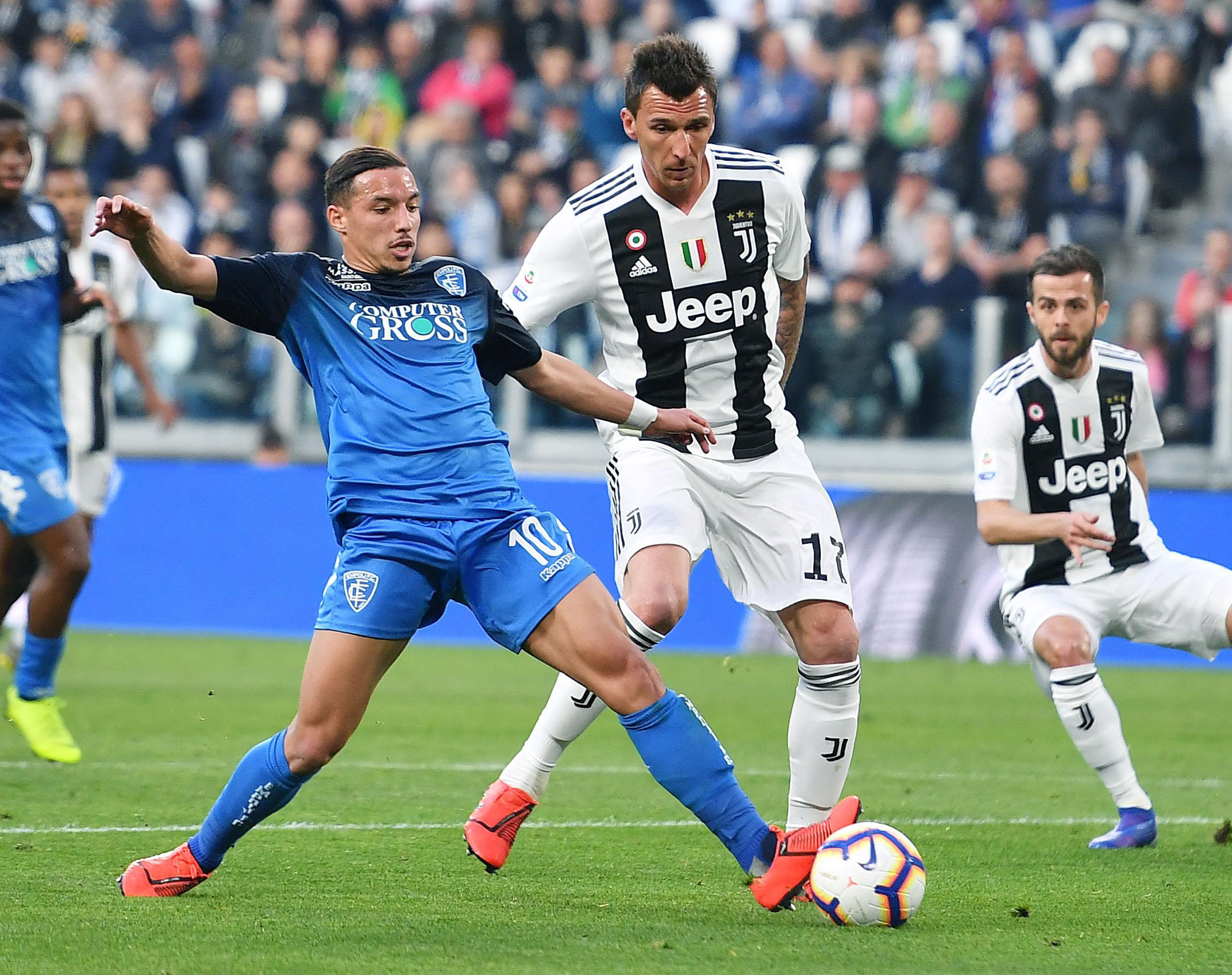 CBA赛季亮点回顾：精彩进球集锦,（CBA本赛季高光时刻盘点：精彩进球合集）