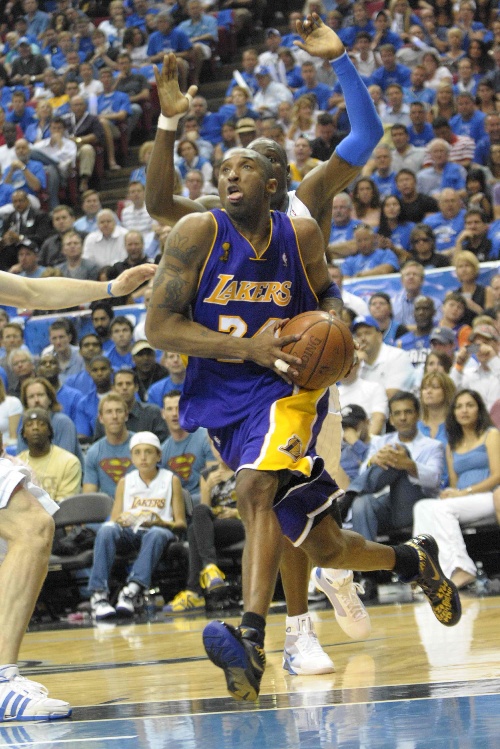 巴萨新星登场攻入制胜球（巴萨新星亮相斩获制胜一球）