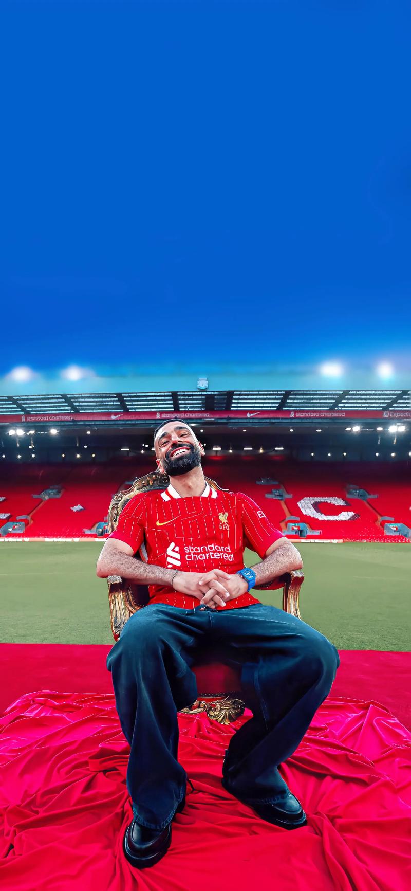 37岁80天，莱万是西甲历史上演帽子戏法第四年长的球员（莱万37岁80天，成为西甲历史上第4年长完成帽子戏法的球员）