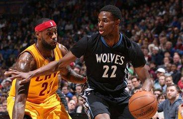 中超降级队换帅风波：洋帅黯然离场，菜鸟能否逆袭？（中超降级队帅位动荡：外教离任，新人上任能否逆袭？）