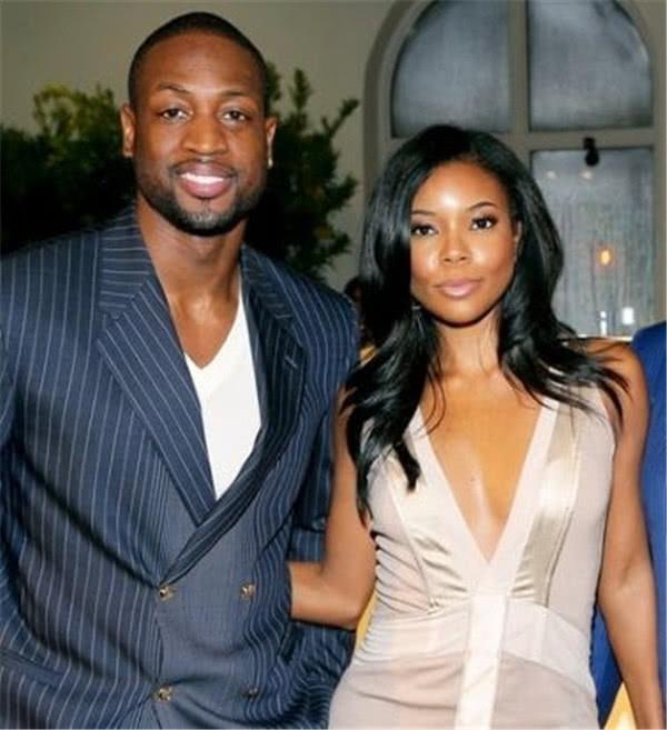 图片报：尤文和费内巴切想冬窗签磁卡，但球员不考虑提前离队（图片报：尤文与费内巴切有意冬窗引进磁卡，球员暂不考虑提前离队）