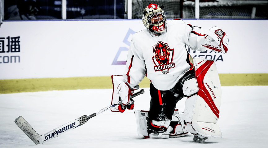 拜仁客战斯图加特：雅克松、金玟哉首发，乌尔比希出战（拜仁客场挑战斯图加特：雅克松、金玟哉先发，乌尔比希登场）