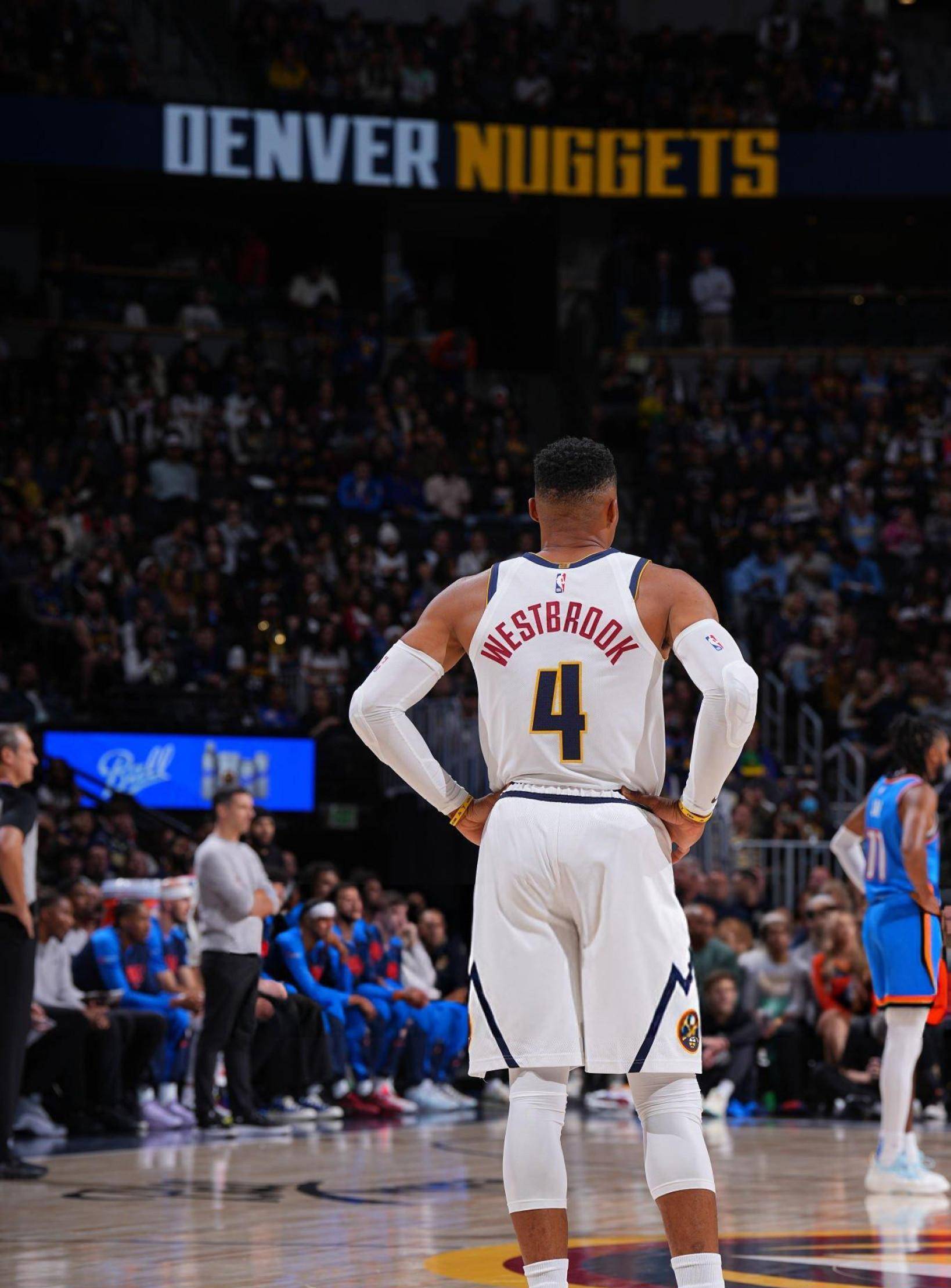 记者：加拉塔萨雷希望免费租借萨拉赫，合同半年800万欧（记者称加拉塔萨雷欲免租引进萨拉赫，半年期合约800万欧元）