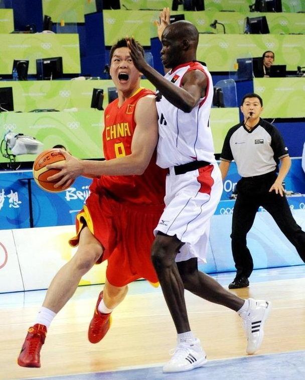 英媒：纽卡准备涨薪续约利夫拉门托，曼城仍将密切关注他（英媒：纽卡拟加薪续约利夫拉门托，曼城仍密切关注）