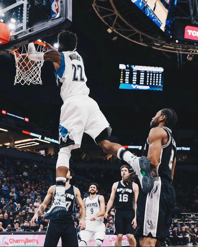 尤文客战佛罗伦萨大名单：小孔赛桑、弗拉霍维奇在列（尤文出征佛罗伦萨名单公布：小孔赛桑、弗拉霍维奇入选）