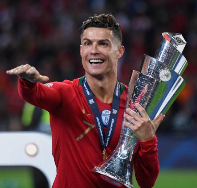 降维打击！文班过去3场打替补数据：60分钟砍63分 正负值+64！（统治力爆棚！文班近3场替补仅用60分钟砍下63分，正负值高达+64）