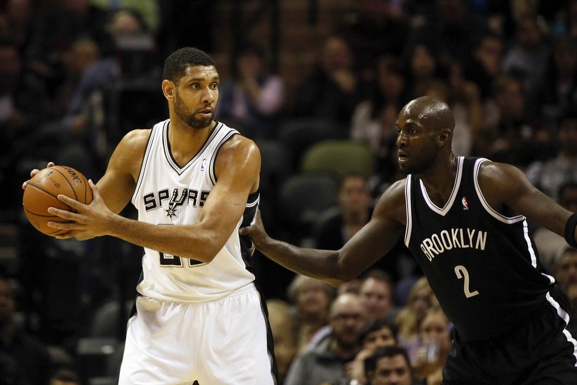 伦纳德：我们得把正确的阵容放到场上，我们需要更多的天赋（伦纳德：该把最合适的阵容摆上场，球队仍需补强天赋）