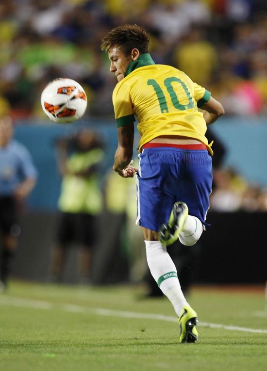 篮球CBA球员赛季数据分析发布（CBA球员赛季数据分析出炉）