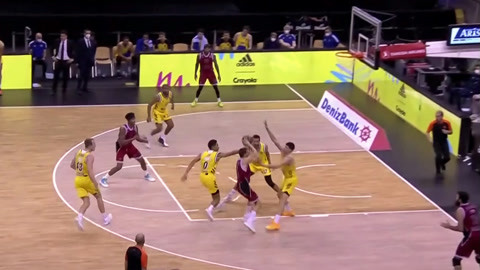 WCBA今日综述：伍湘琳准绝杀 上海1分险胜北京 四川继续保持全胜（WCBA今日盘点：伍湘琳准绝杀定胜负，上海1分险胜北京，四川继续全胜）